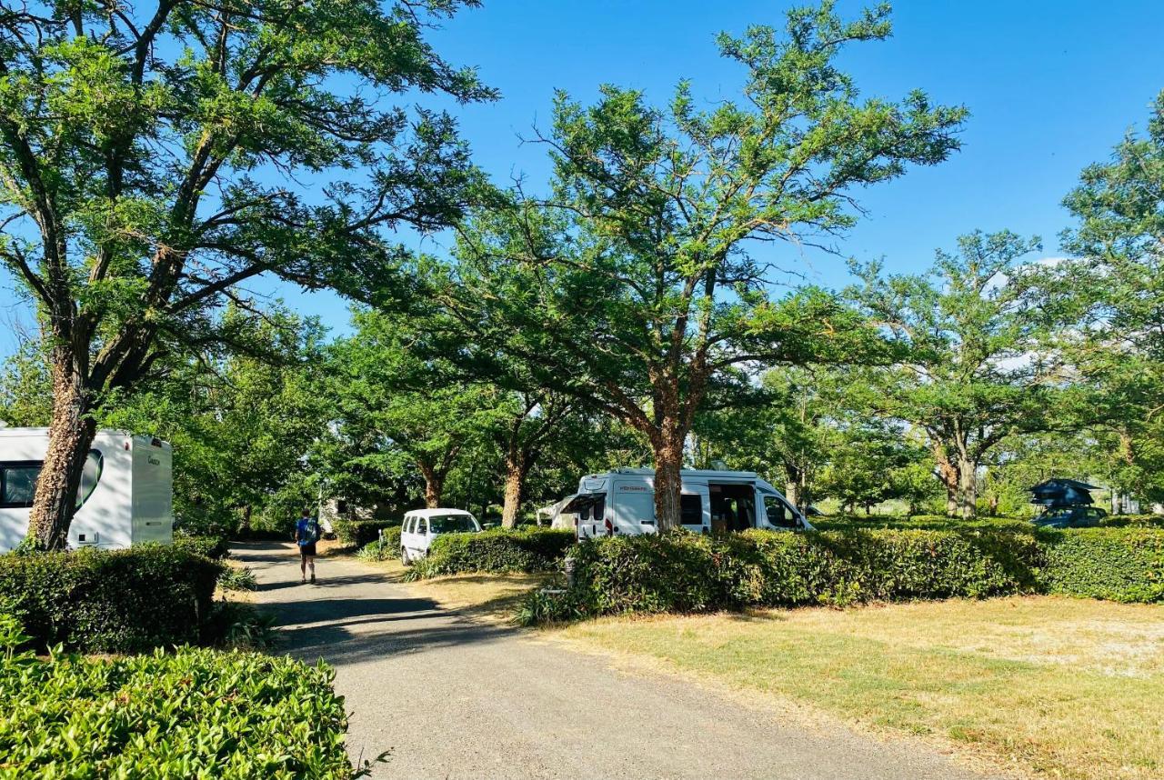 Camping Paradis Family Les Rives De L'Herault Gignac  Exterior foto