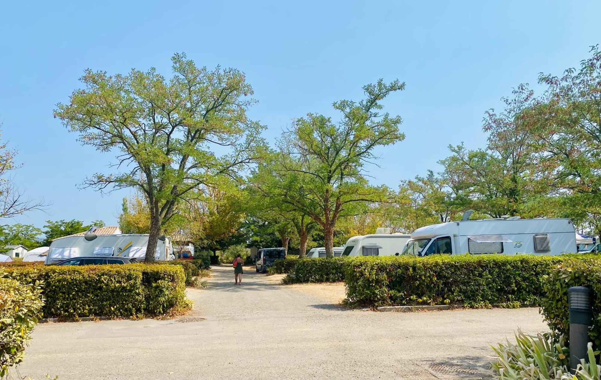 Camping Paradis Family Les Rives De L'Herault Gignac  Exterior foto