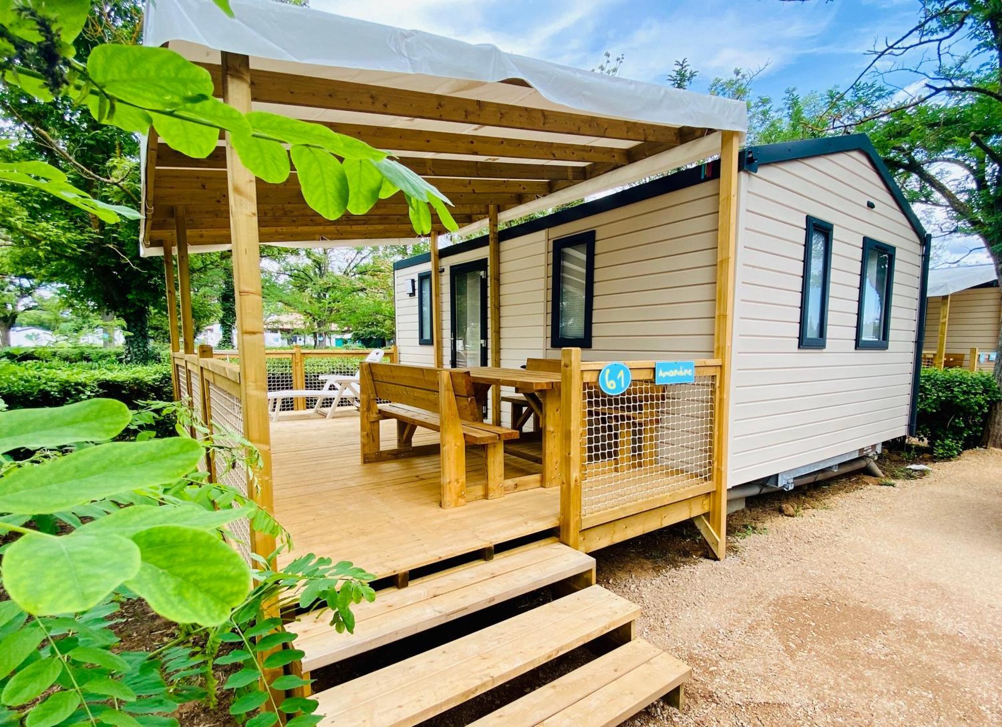 Camping Paradis Family Les Rives De L'Herault Gignac  Exterior foto