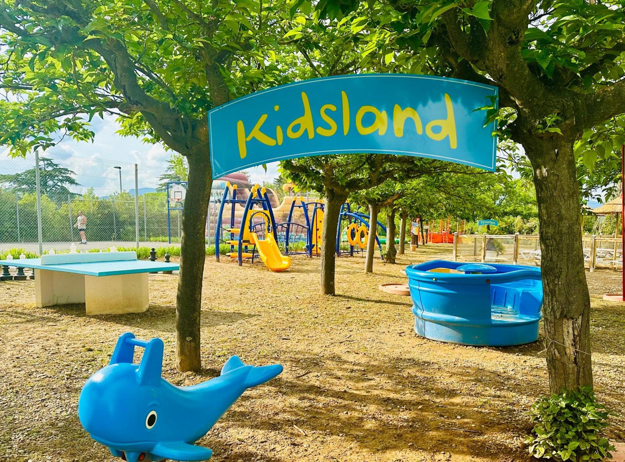 Camping Paradis Family Les Rives De L'Herault Gignac  Exterior foto