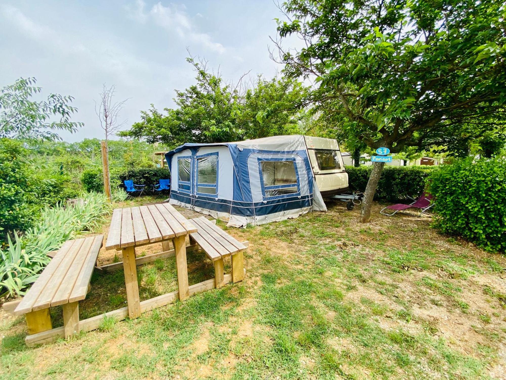 Camping Paradis Family Les Rives De L'Herault Gignac  Exterior foto
